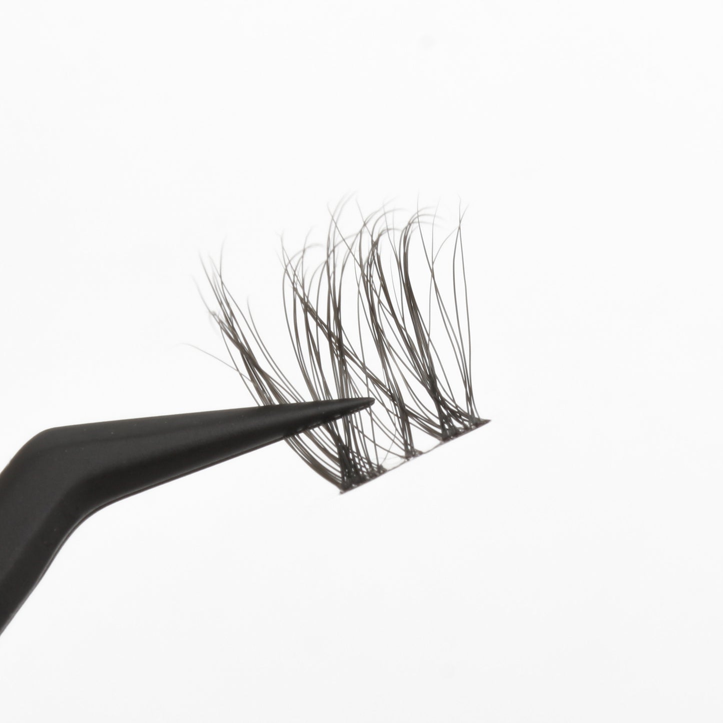 KISTU Flutter cluster lashes applied for a natural everyday look