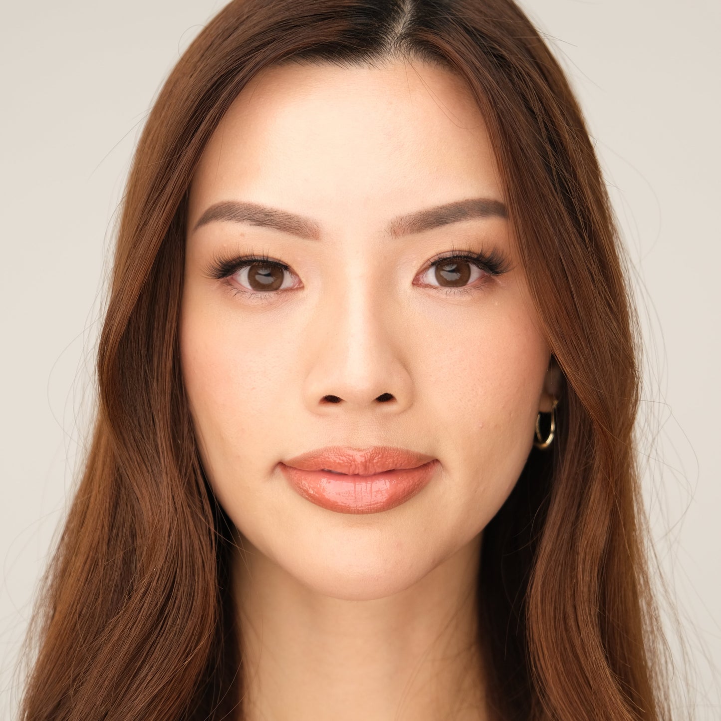 Front view of KISTU Celestial strip lash band and lash detail