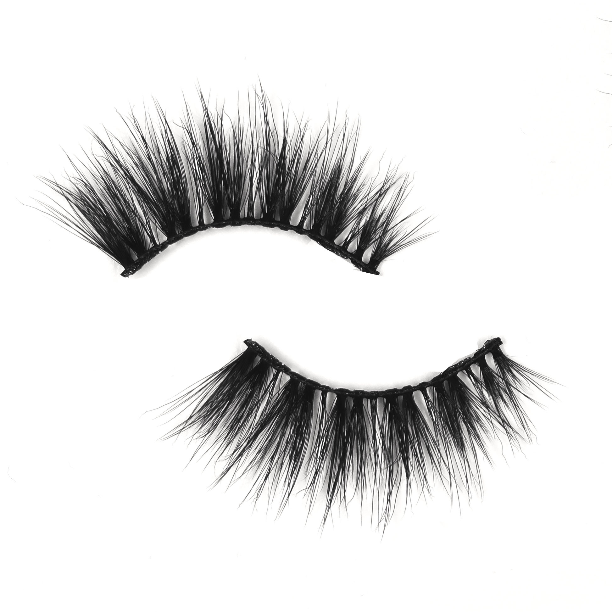 KISTU Charming natural enhancement strip lash, light-to-medium wispy volume