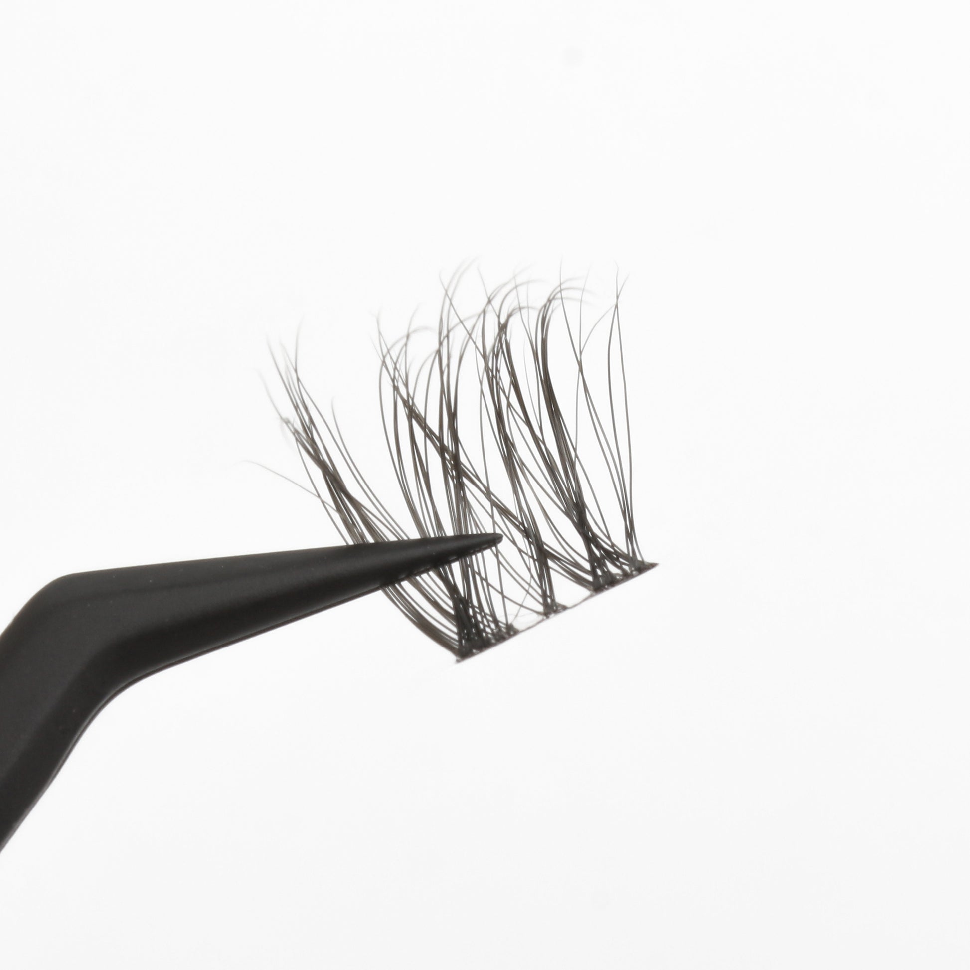 KISTU Flutter cluster lashes applied for a natural everyday look
